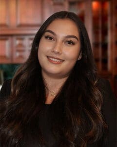Bella Mendoza